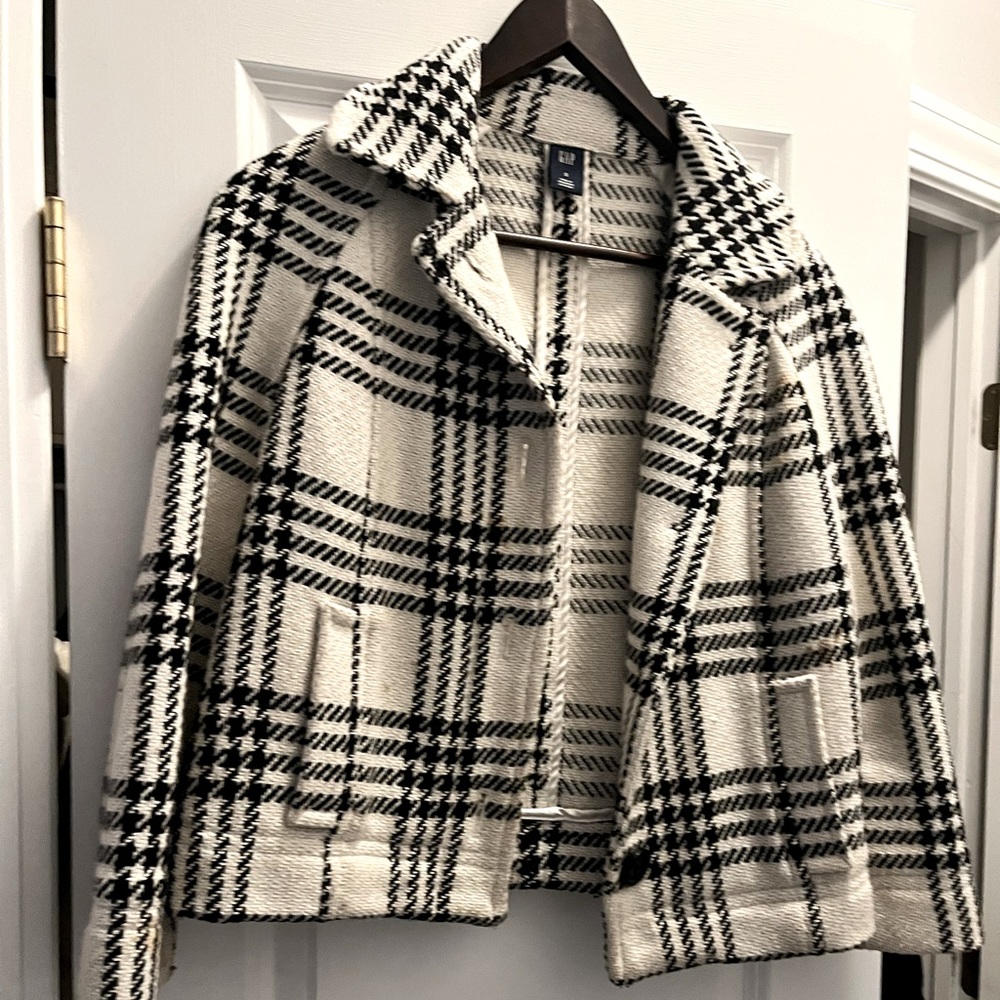 Gap short jacket!